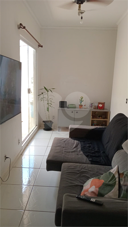 Casa à venda com 2 quartos, 154m² - Foto 1