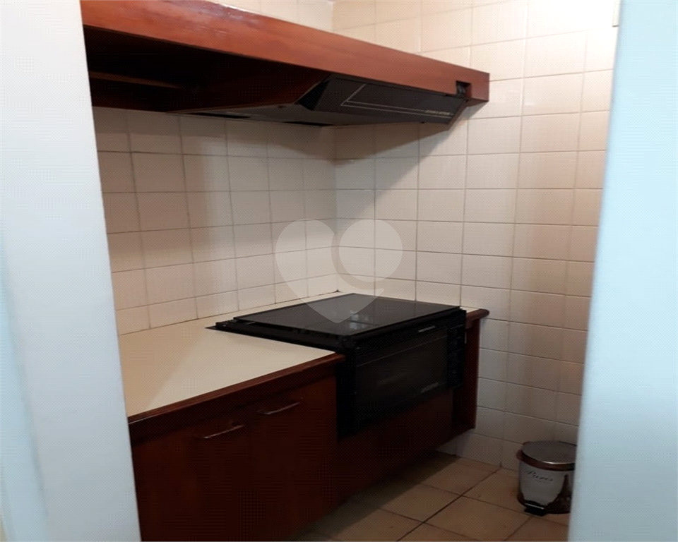 Apartamento à venda e aluguel com 1 quarto, 37m² - Foto 11