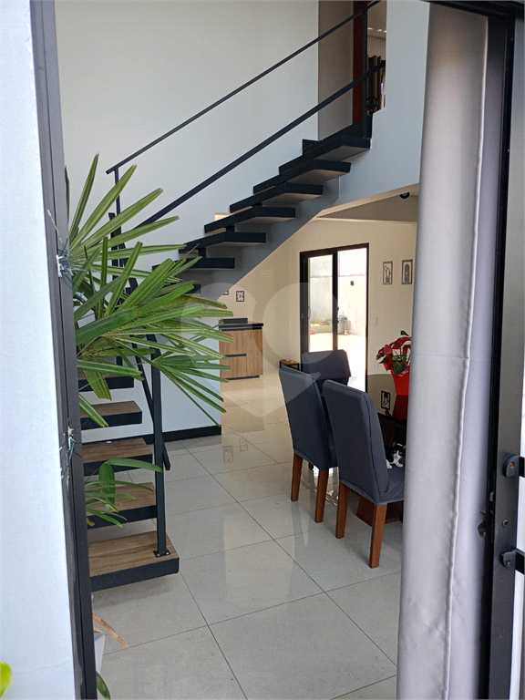 Casa de Condomínio à venda e aluguel com 3 quartos, 171m² - Foto 10