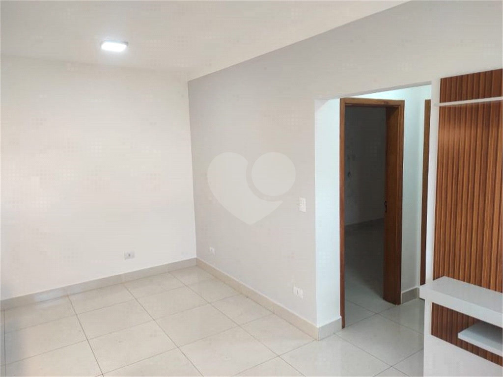 Apartamento 2 dorm com 1 suite, 2 banheiros e 2 vagas de garagem em Americana
