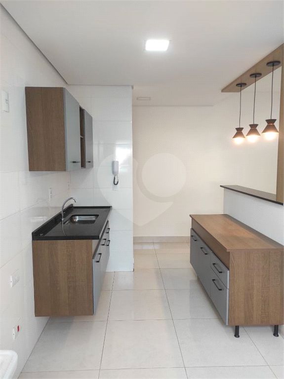 Apartamento 2 dorm com 1 suite, 2 banheiros e 2 vagas de garagem em Americana