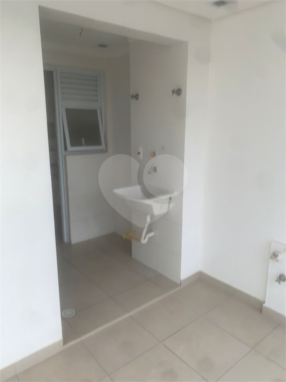 Apartamento à venda com 2 quartos, 55m² - Foto 18