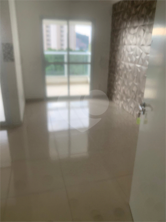 Apartamento à venda com 2 quartos, 55m² - Foto 19