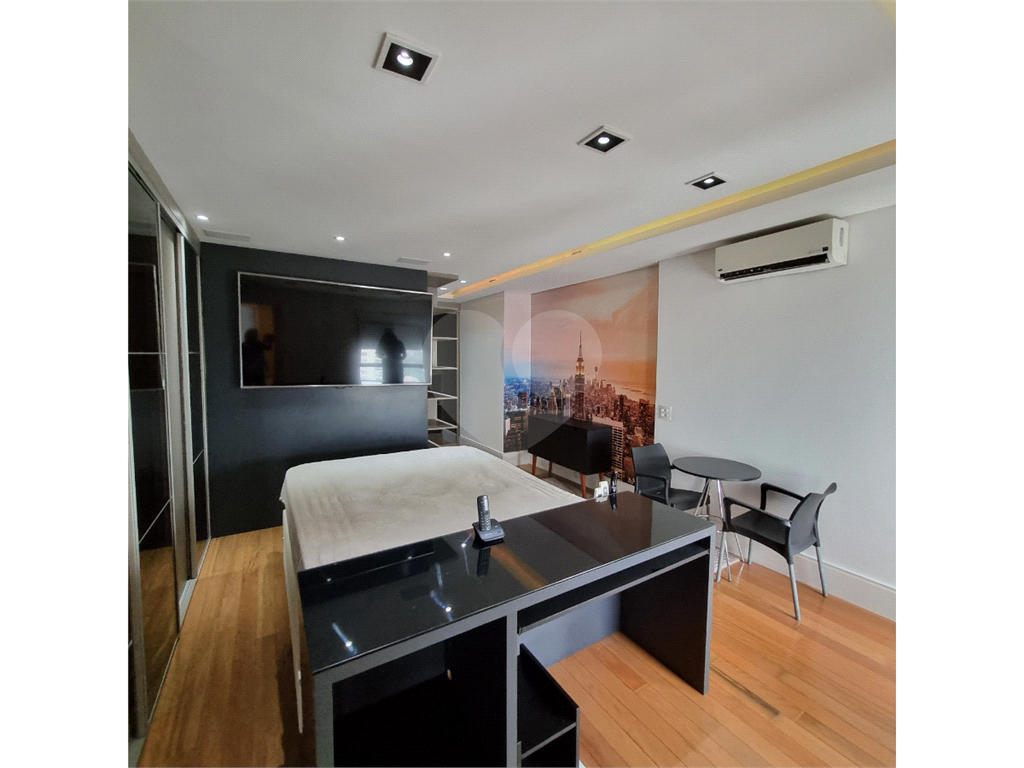 Cobertura para comprar com 472m², 5 suites, 4 vagas ao lado da av Braz  Leme