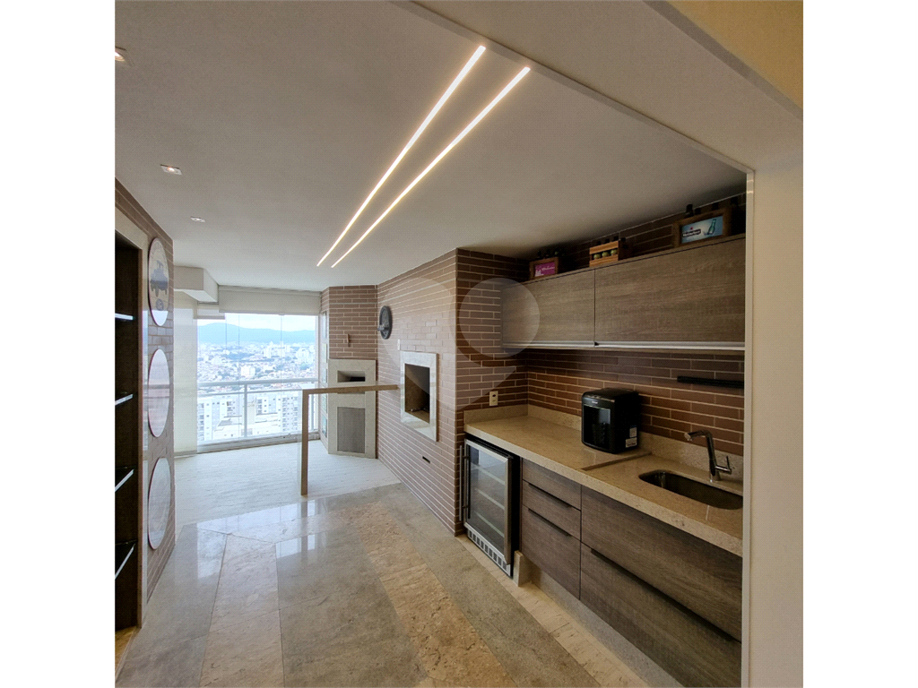 Cobertura para comprar com 472m², 5 suites, 4 vagas ao lado da av Braz  Leme