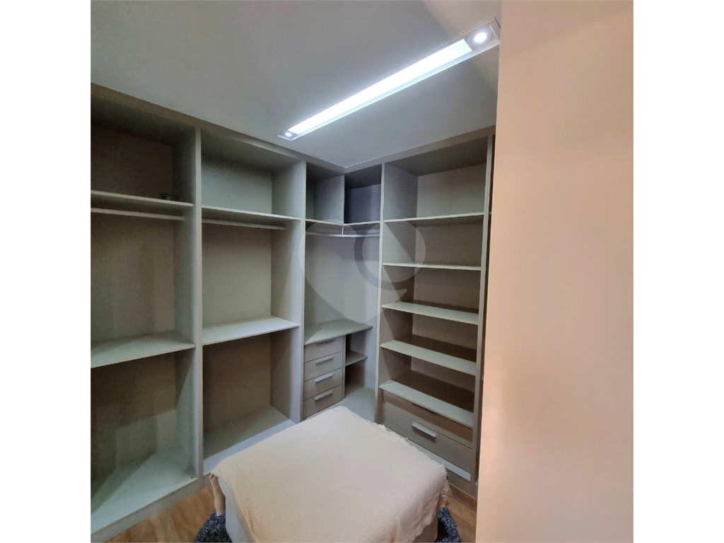 Cobertura para comprar com 472m², 5 suites, 4 vagas ao lado da av Braz  Leme