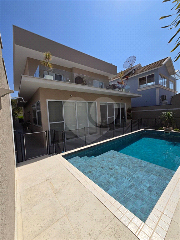 Casa de Condomínio à venda com 3 quartos, 260m² - Foto 3