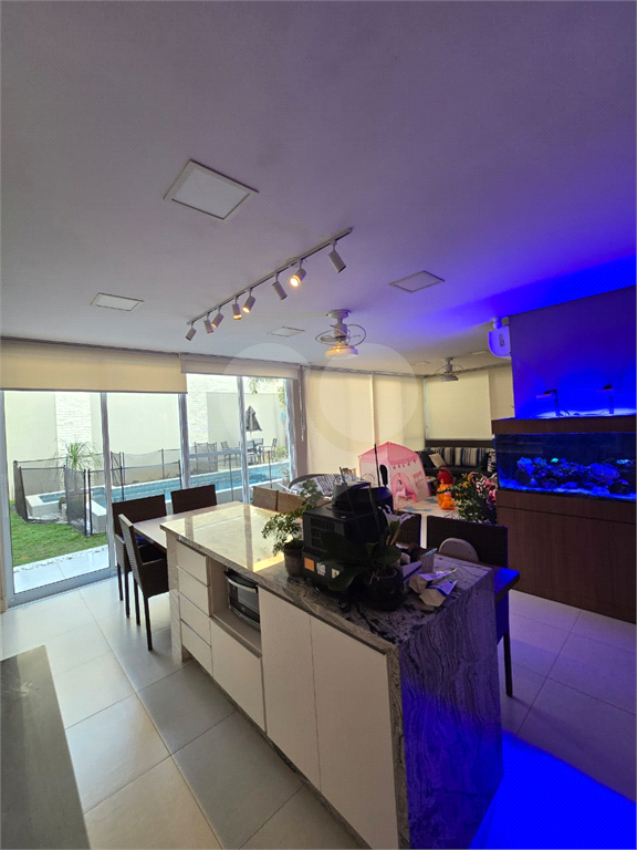 Casa de Condomínio à venda com 3 quartos, 260m² - Foto 21