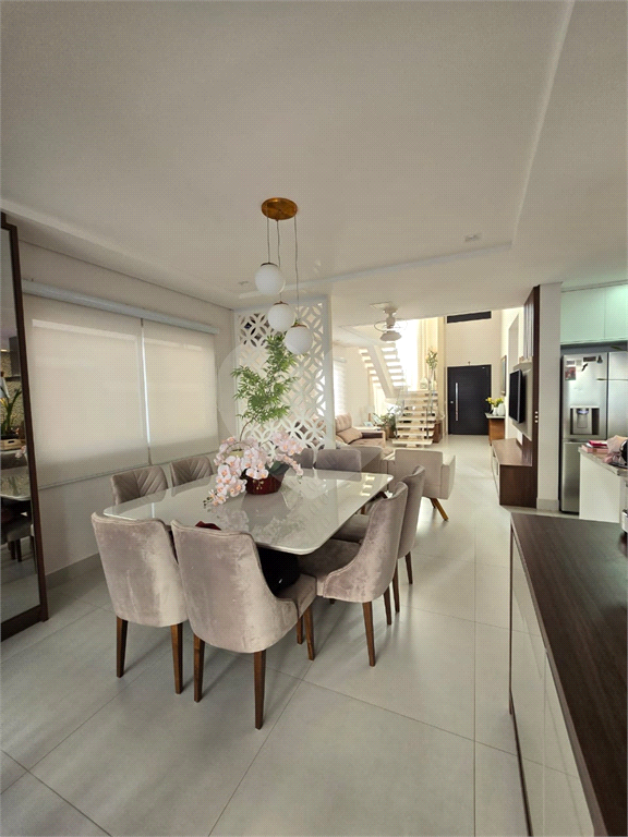 Casa de Condomínio à venda com 3 quartos, 260m² - Foto 12