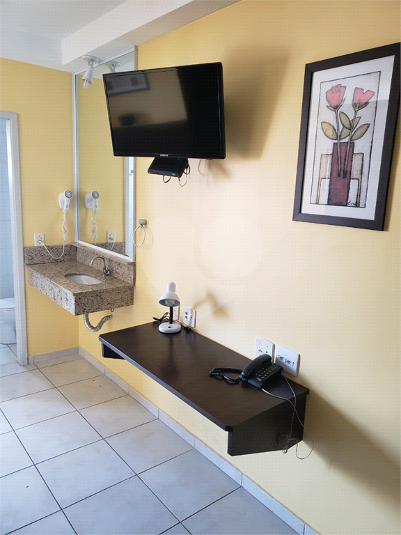 Apartamento para alugar com 1 quarto, 45m² - Foto 17