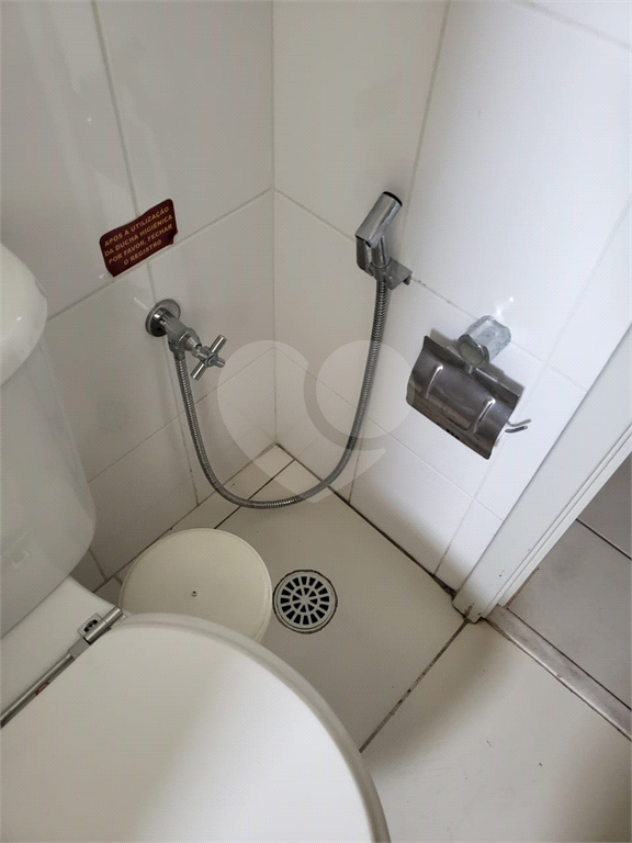 Apartamento para alugar com 1 quarto, 45m² - Foto 12