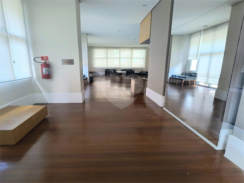 apto ao lado da av Braz Leme com 3 suites