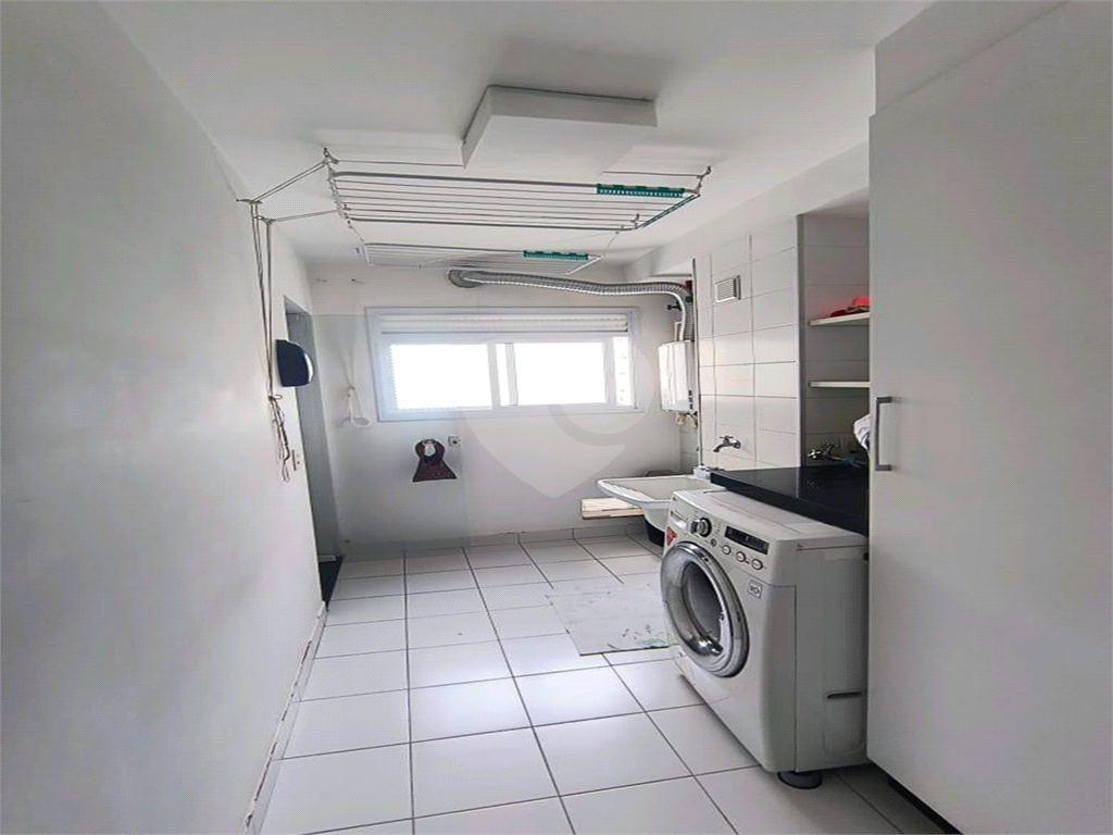 apto ao lado da av Braz Leme com 3 suites