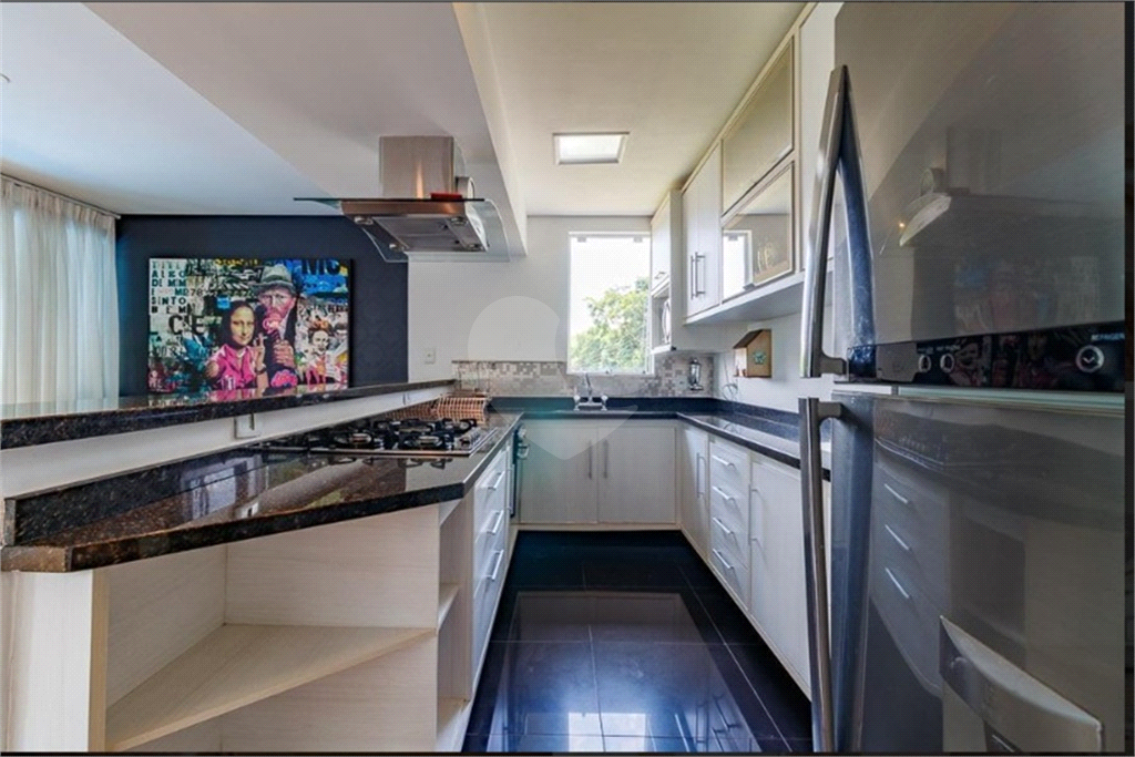 Estupenda casa no condomínio Morada da Aldeia!