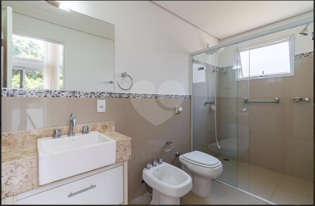 Estupenda casa no condomínio Morada da Aldeia!