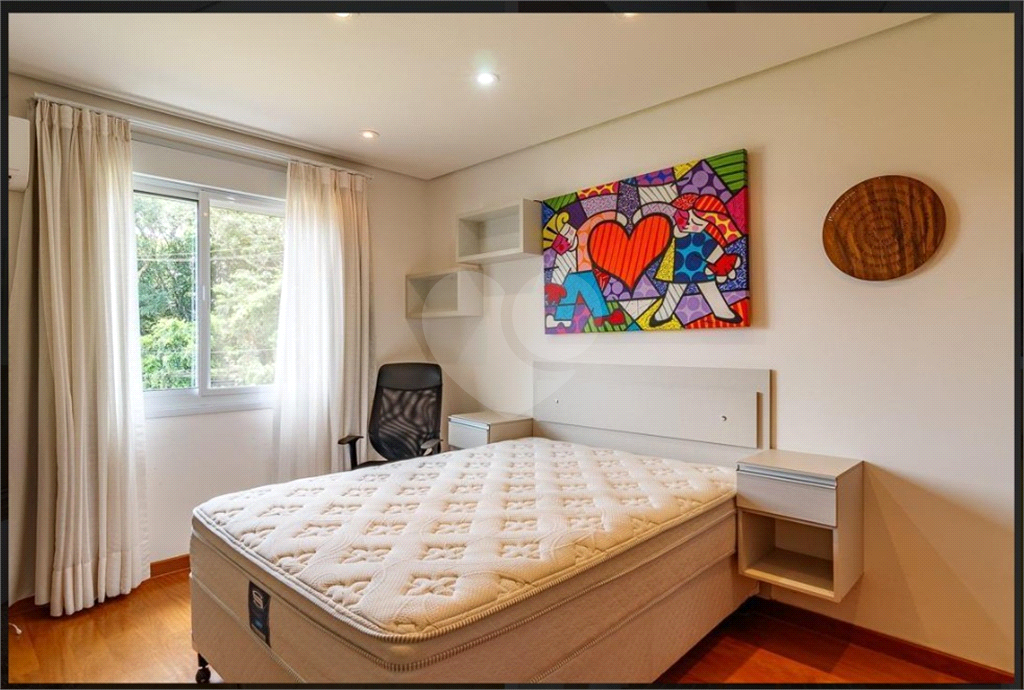 Estupenda casa no condomínio Morada da Aldeia!