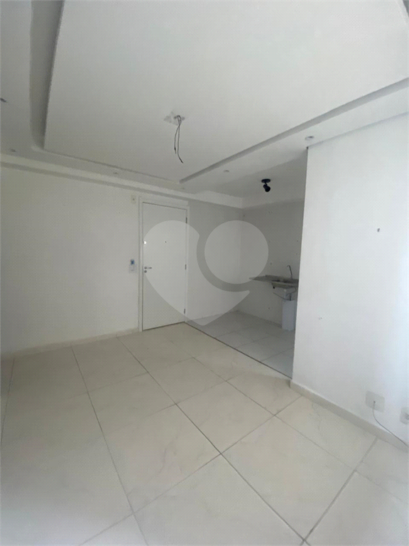 Apartamento à venda com 2 quartos, 40m² - Foto 13