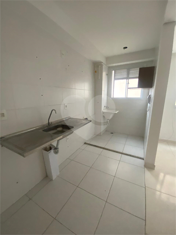 Apartamento à venda com 2 quartos, 40m² - Foto 8