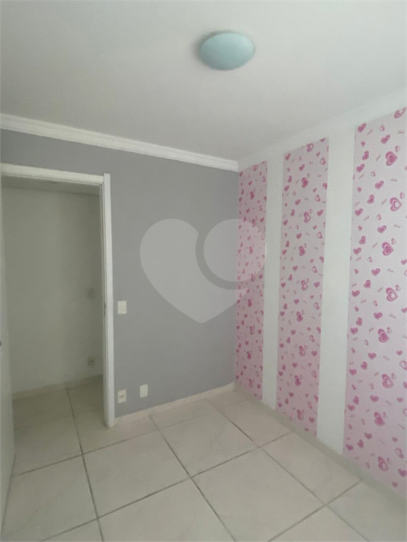 Apartamento à venda com 2 quartos, 40m² - Foto 17