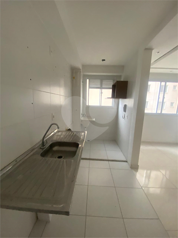 Apartamento à venda com 2 quartos, 40m² - Foto 9