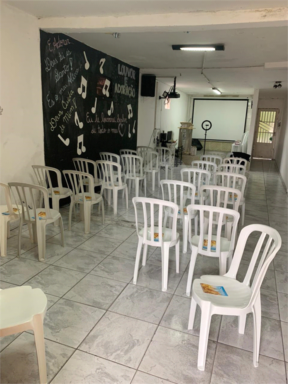 PRÉDIO INTEIRO em CASA VERDE