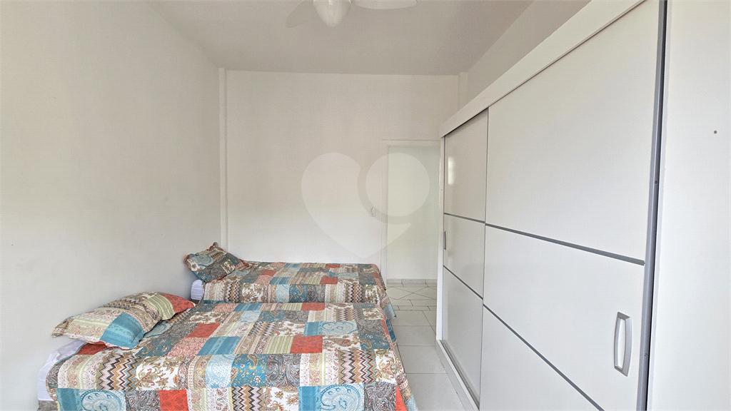 Apartamento para venda frente mar vista lateral 2 dormitórios 2 banheiros Boqueirão Santos - SP