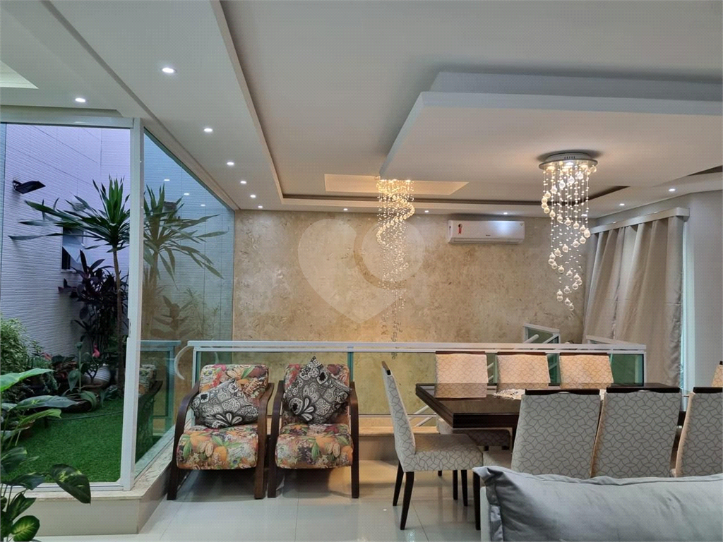 Casa de Condomínio à venda com 3 quartos, 300m² - Foto 11