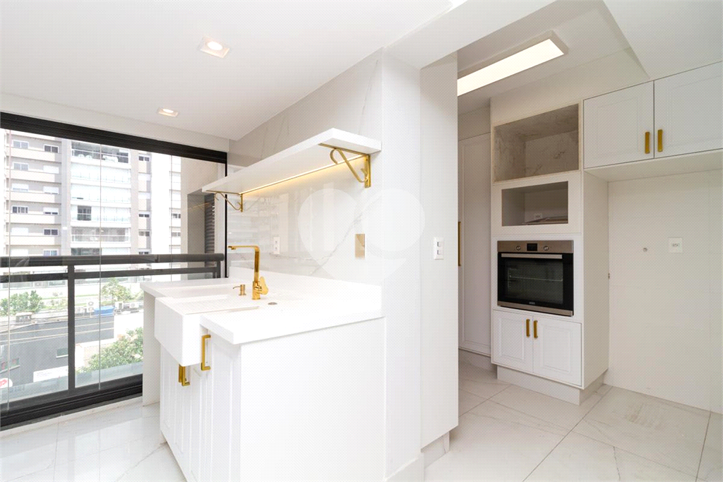 APARTAMENTO em MOEMA