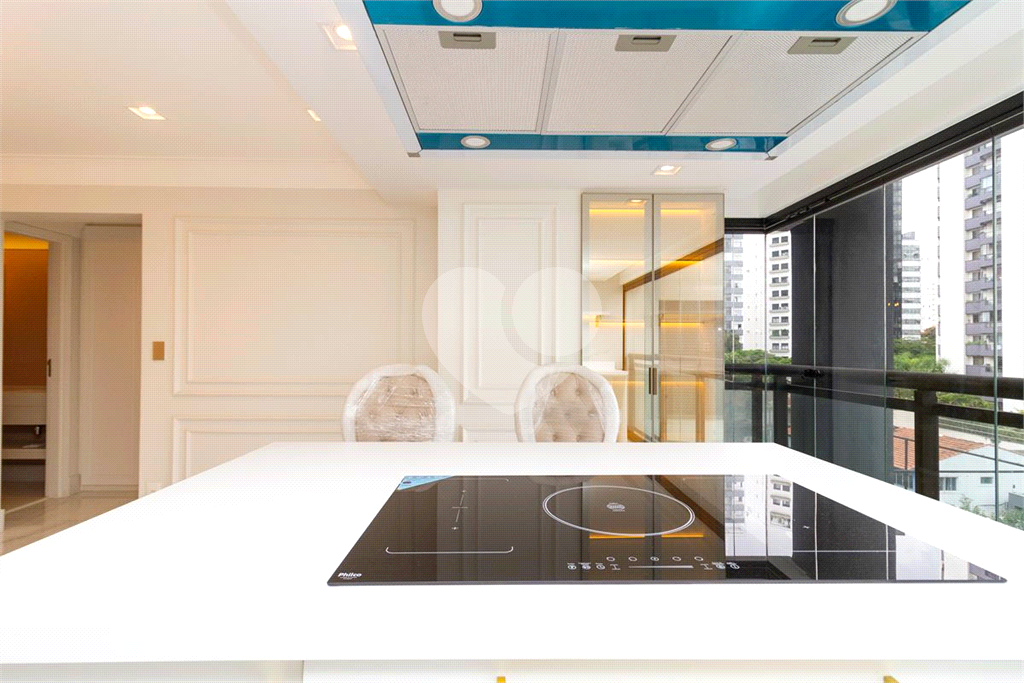 APARTAMENTO em MOEMA