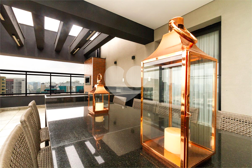 APARTAMENTO em MOEMA