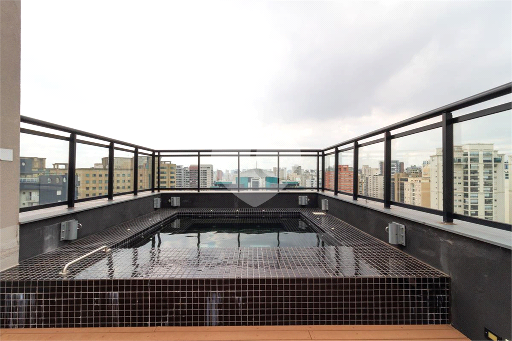 APARTAMENTO em MOEMA