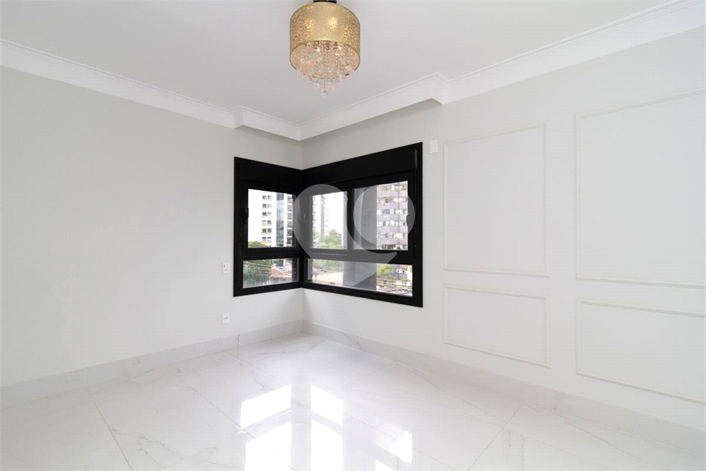 APARTAMENTO em MOEMA