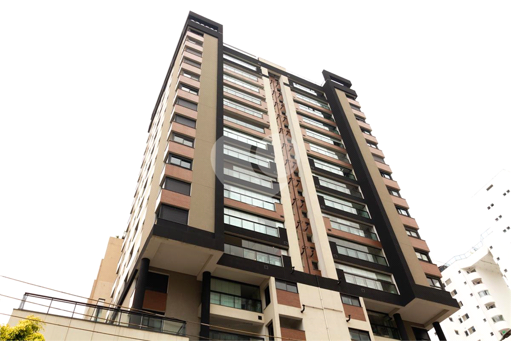 APARTAMENTO em MOEMA