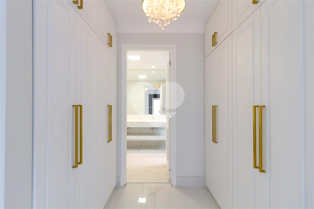 APARTAMENTO em MOEMA
