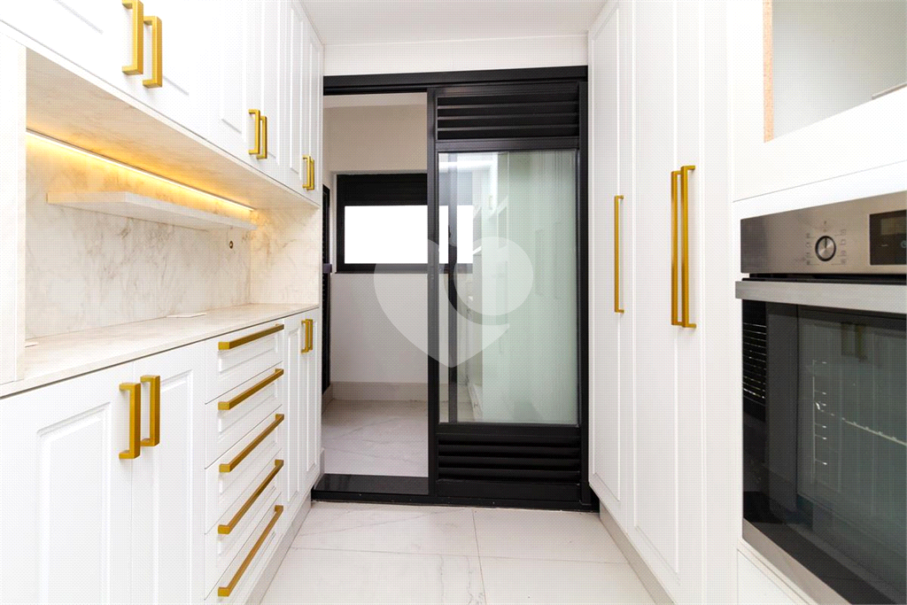 APARTAMENTO em MOEMA