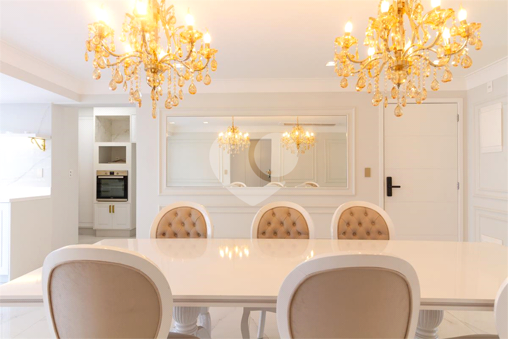 APARTAMENTO em MOEMA