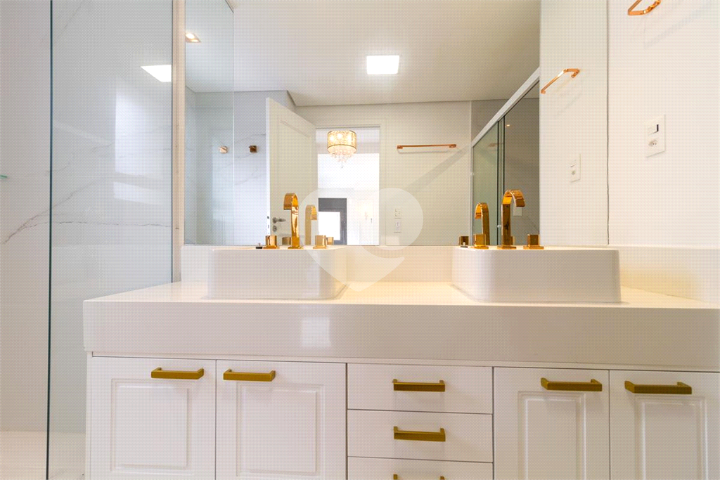 APARTAMENTO em MOEMA