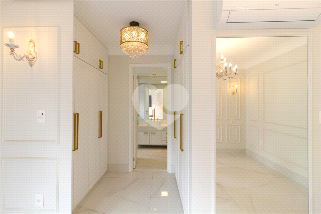 APARTAMENTO em MOEMA