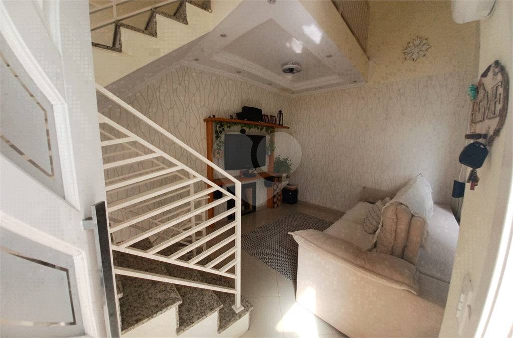 Casa em condomínio para venda na Granja Viana