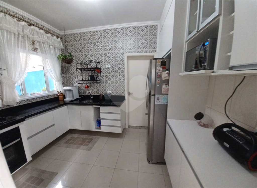 Casa em condomínio para venda na Granja Viana