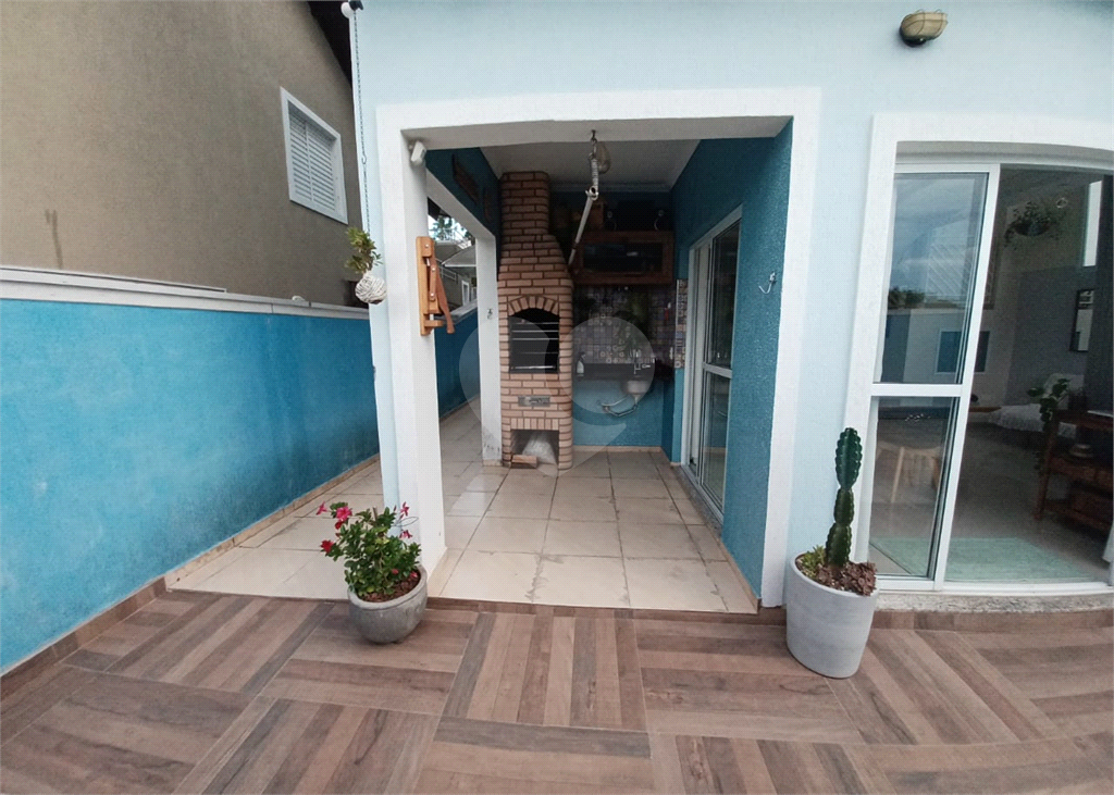 Casa em condomínio para venda na Granja Viana