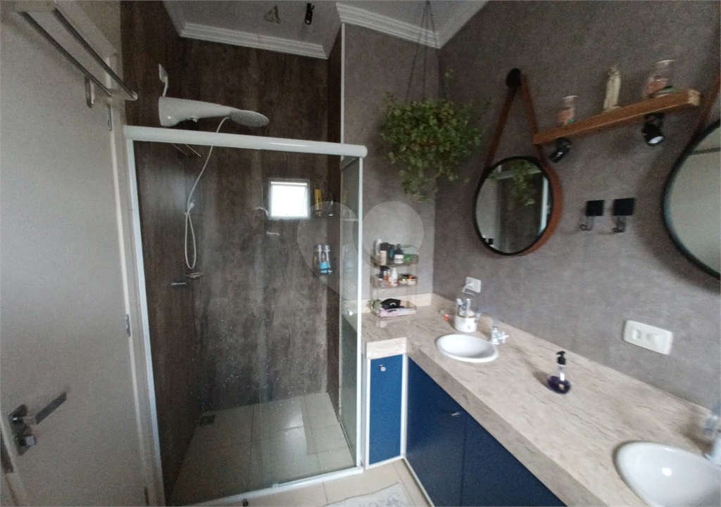 Casa em condomínio para venda na Granja Viana