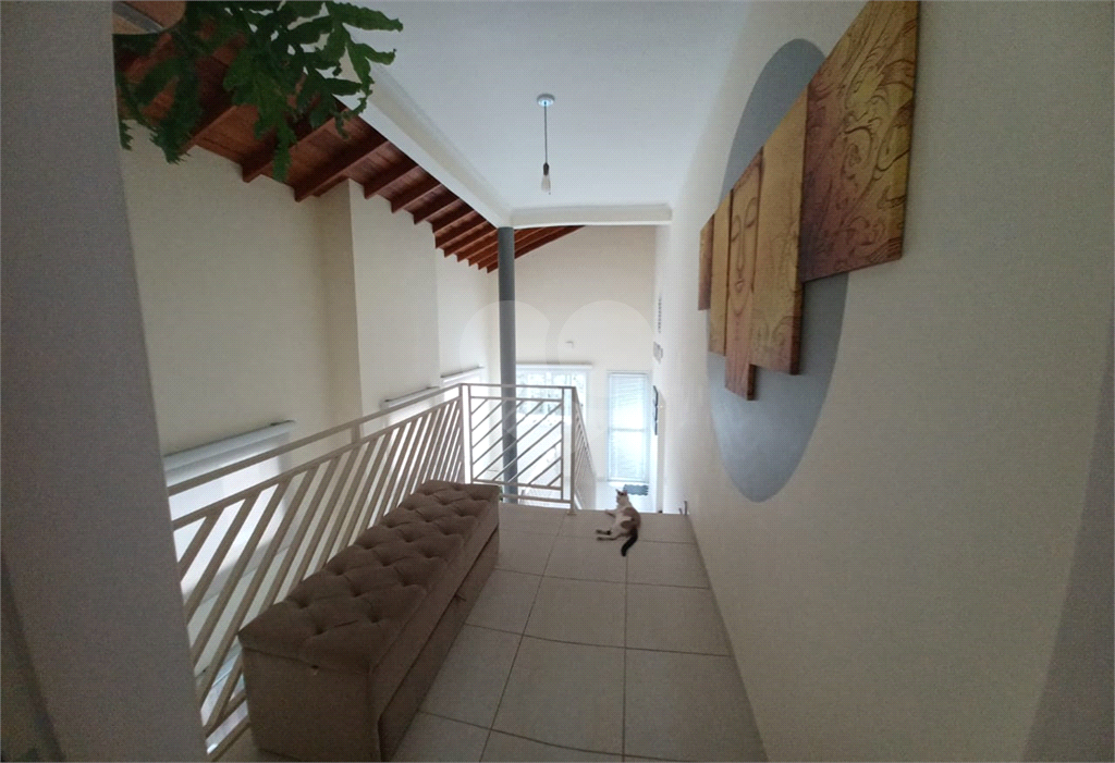 Casa em condomínio para venda na Granja Viana