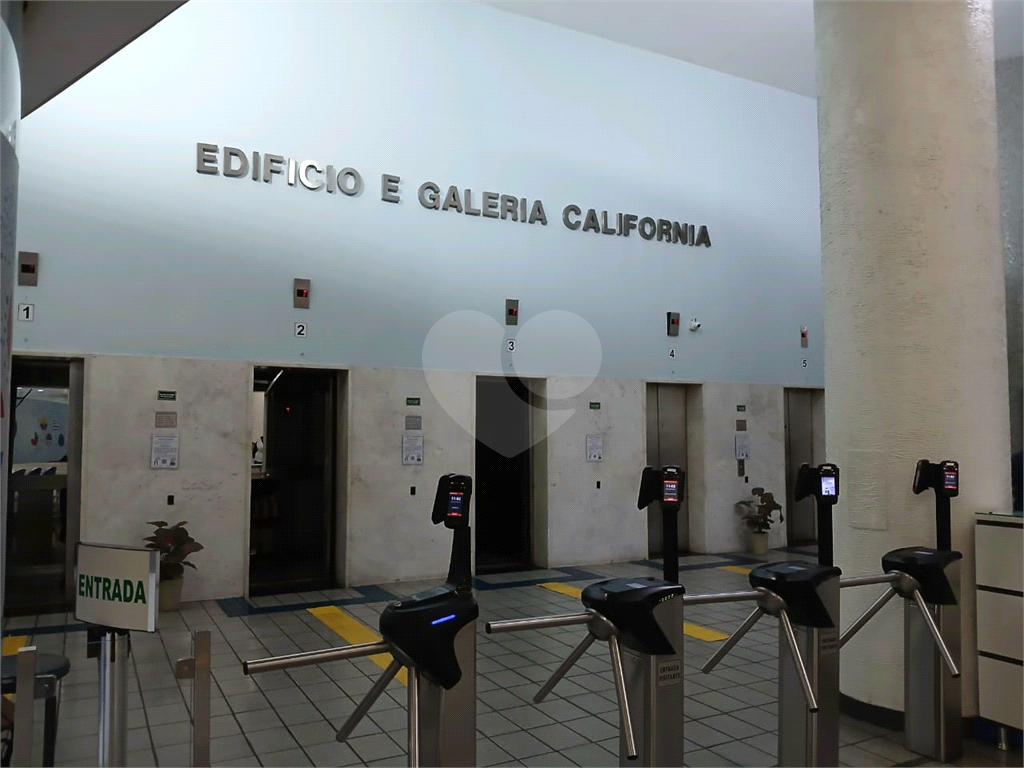 Sala comercial na  República,com varanda.,45 m² .