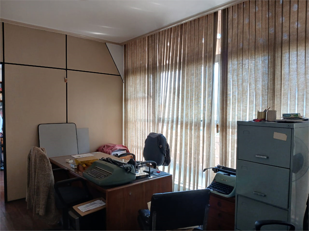 Sala comercial na  República,com varanda.,45 m² .