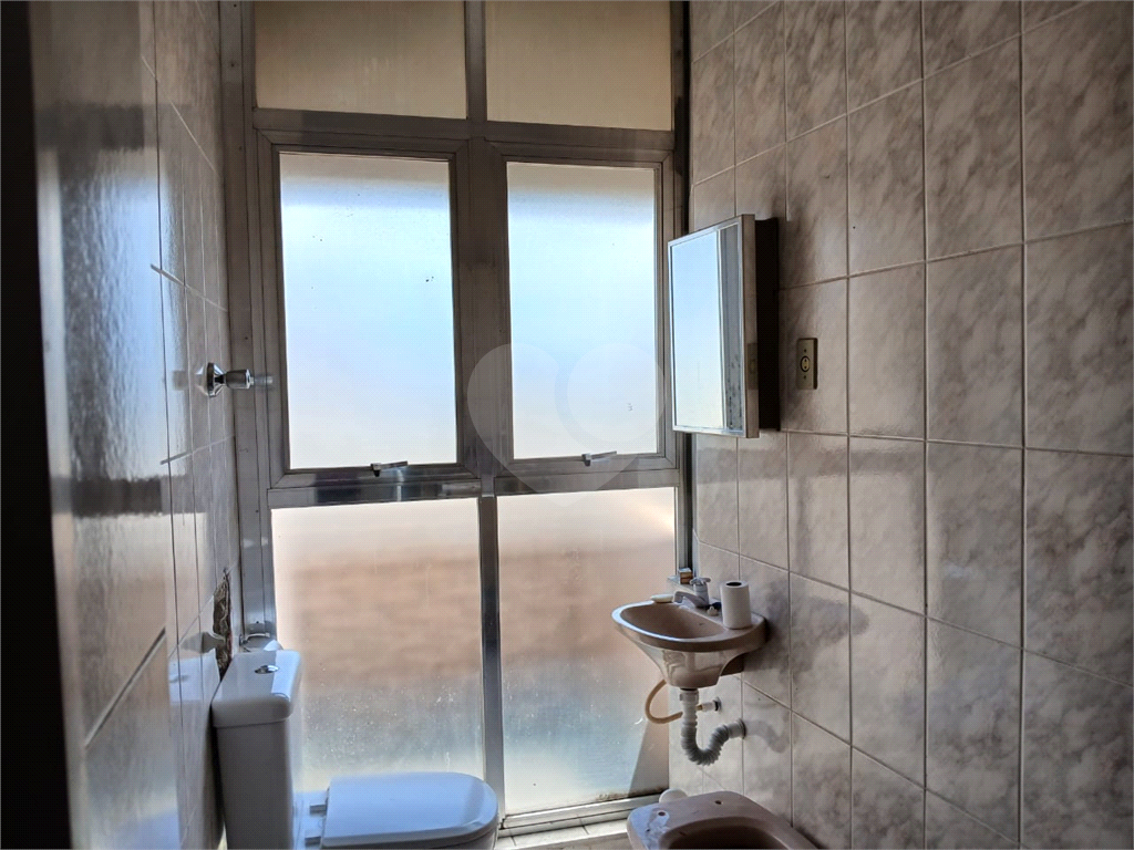 Sala comercial na  República,com varanda.,45 m² .