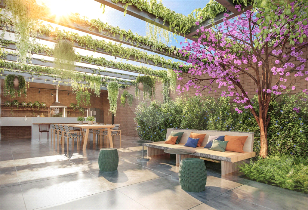 Imóvel 42m² com 2 quartos, sala com varanda envidraçada e lazer completo Campo Belo