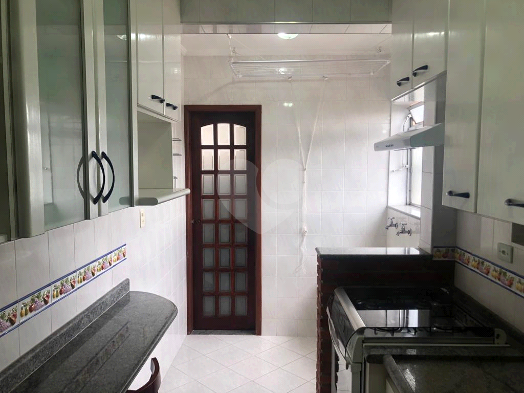 APARTAMENTO em SANTANA