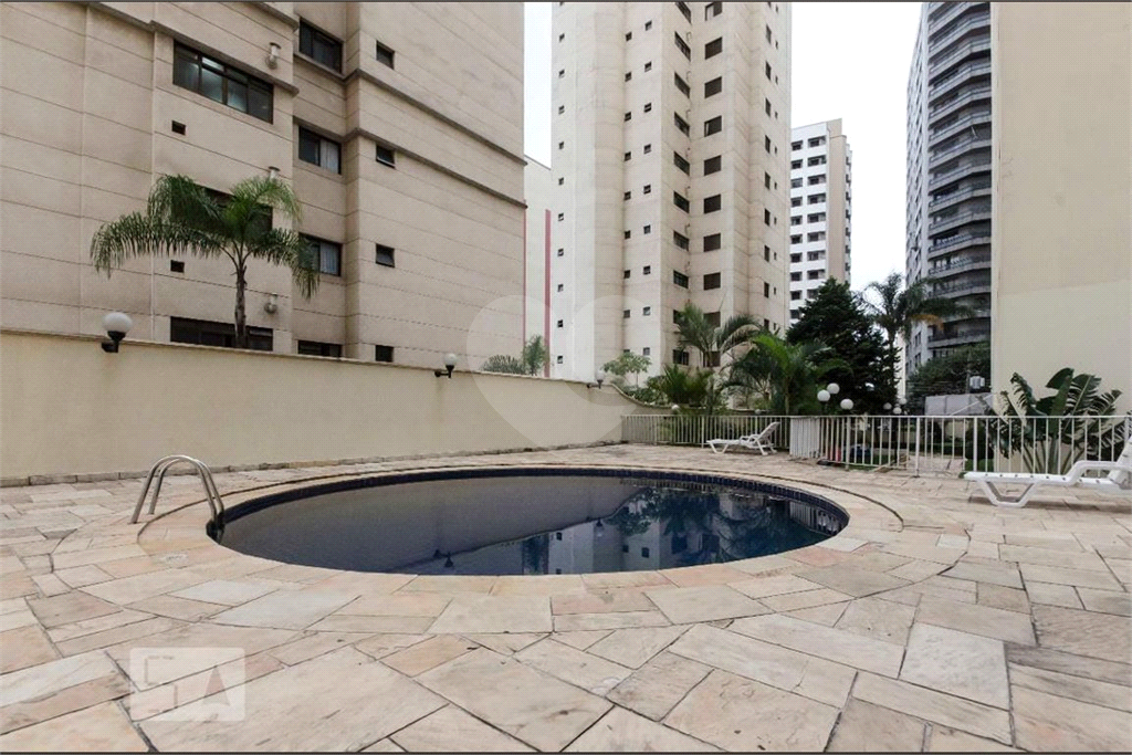APARTAMENTO em SANTANA