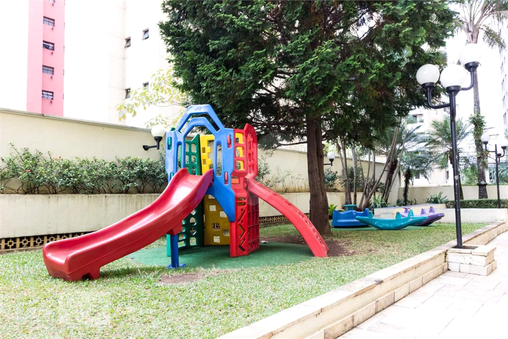 APARTAMENTO em SANTANA